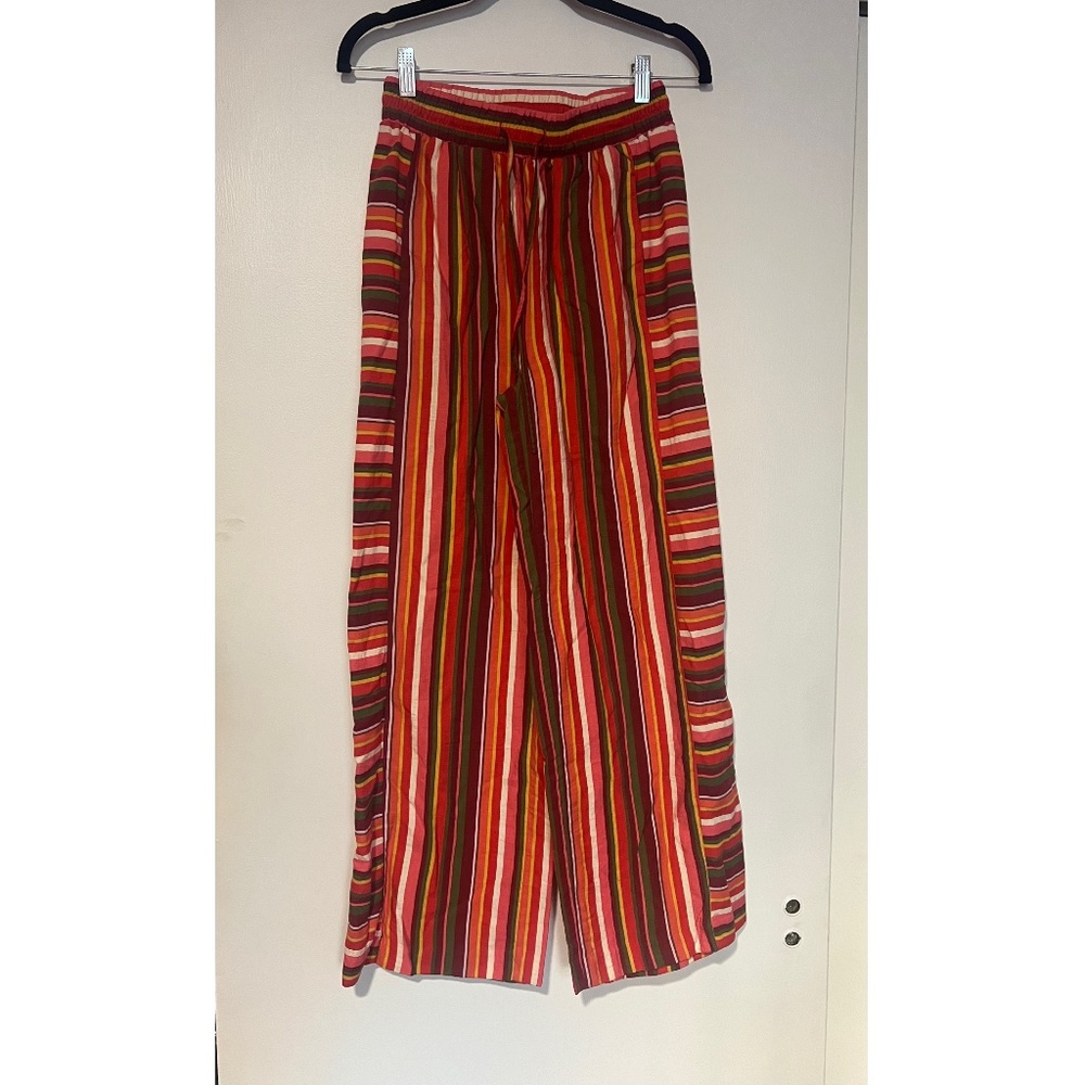 BCBG Colorful fun pants